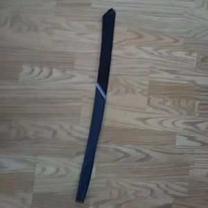 Express skinny tie.